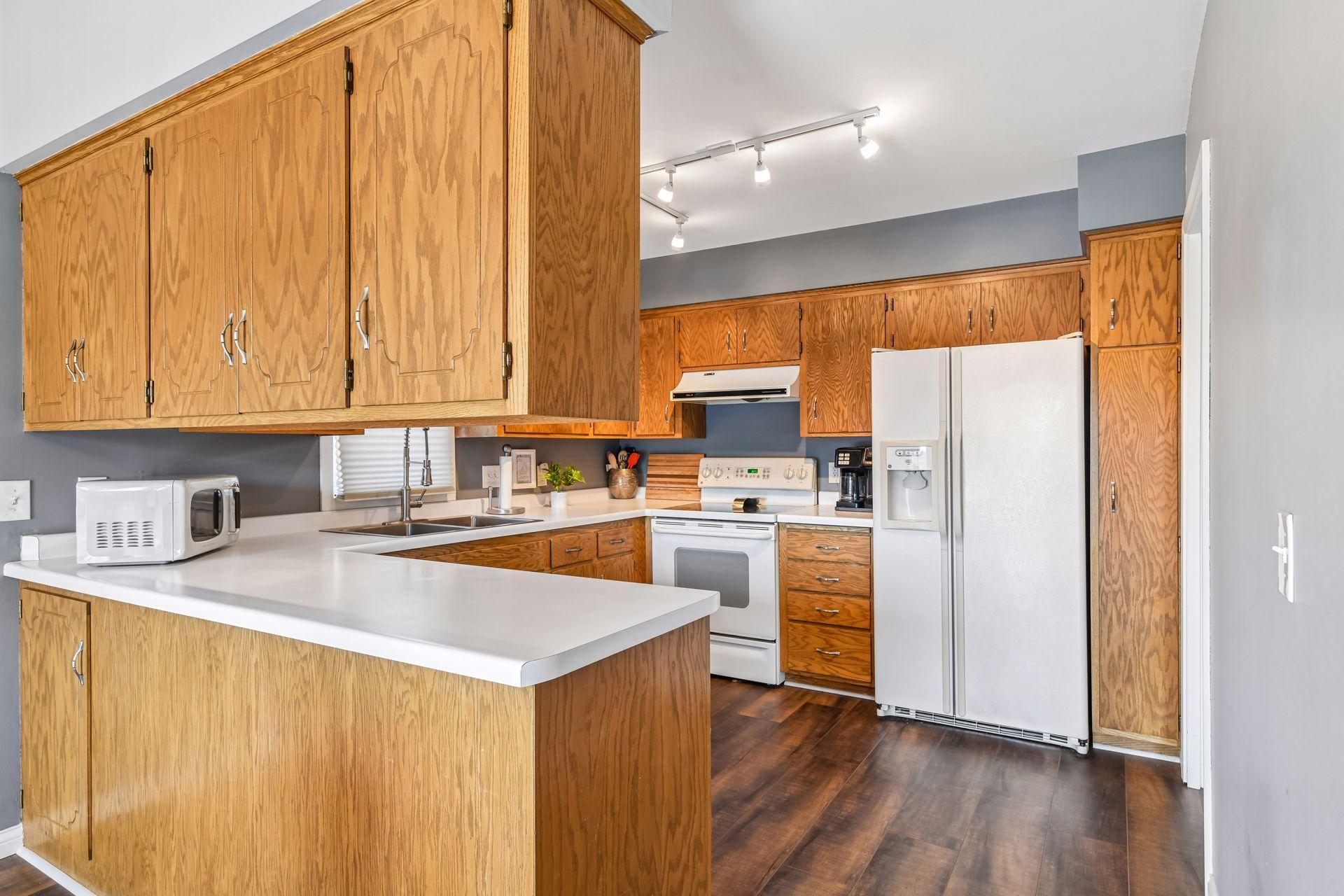 5542 Rowland Road Hopkins, MN 55343 - Photo 12 of 36