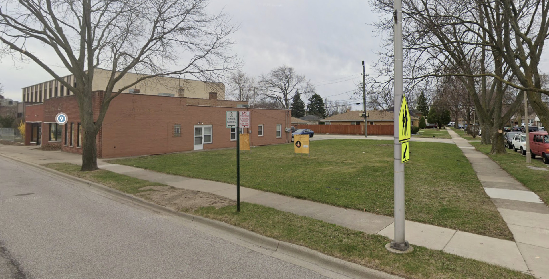 7848 Lincoln Avenue Skokie, IL 60077 - Photo 3 of 9 a garden view
