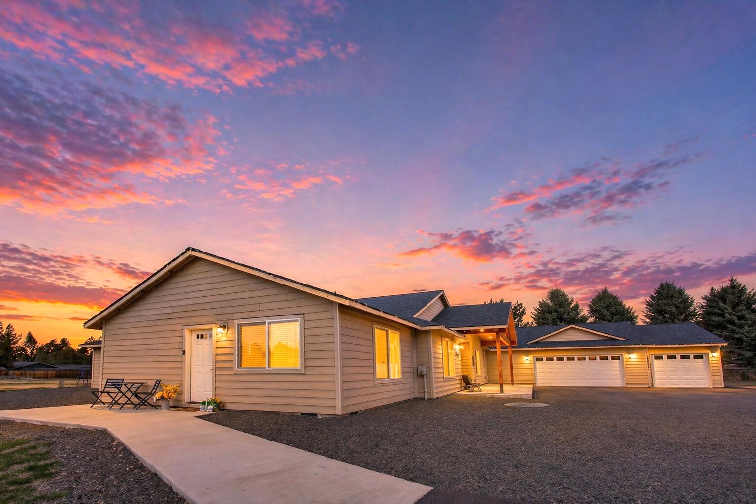 61112 Ferguson Road Bend, OR 97702 - Photo 1 of 47 Front of home