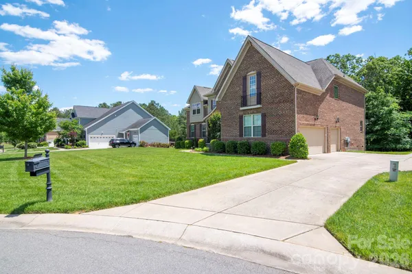 $1,200,000 | 509 Pine Needle Court, Weddington, NC 28104