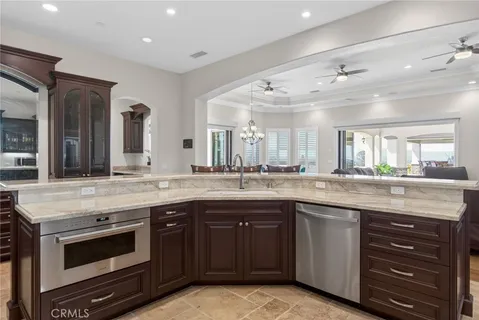 $2,600,000 | 6355 Cresthaven Drive, Riverside, CA 92506
