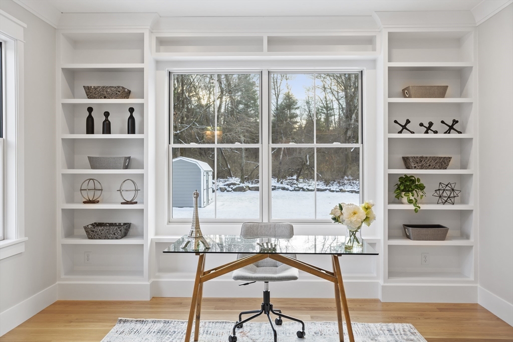 6 Parker Road Bedford, MA 01730 - Photo 17 of 38