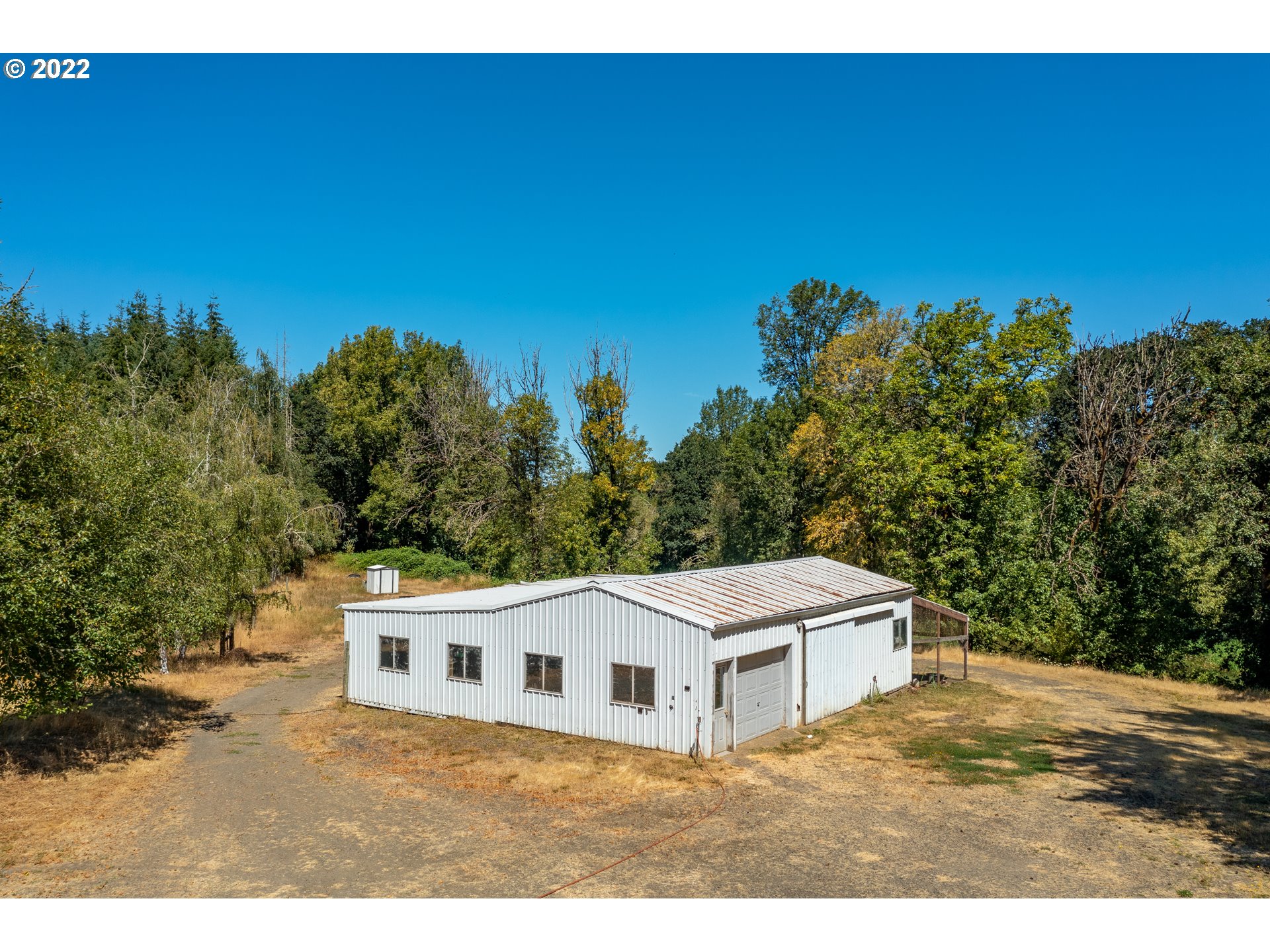 8310 Southwest Broadmead Road Amity, OR 97101 - Photo 22 of 32