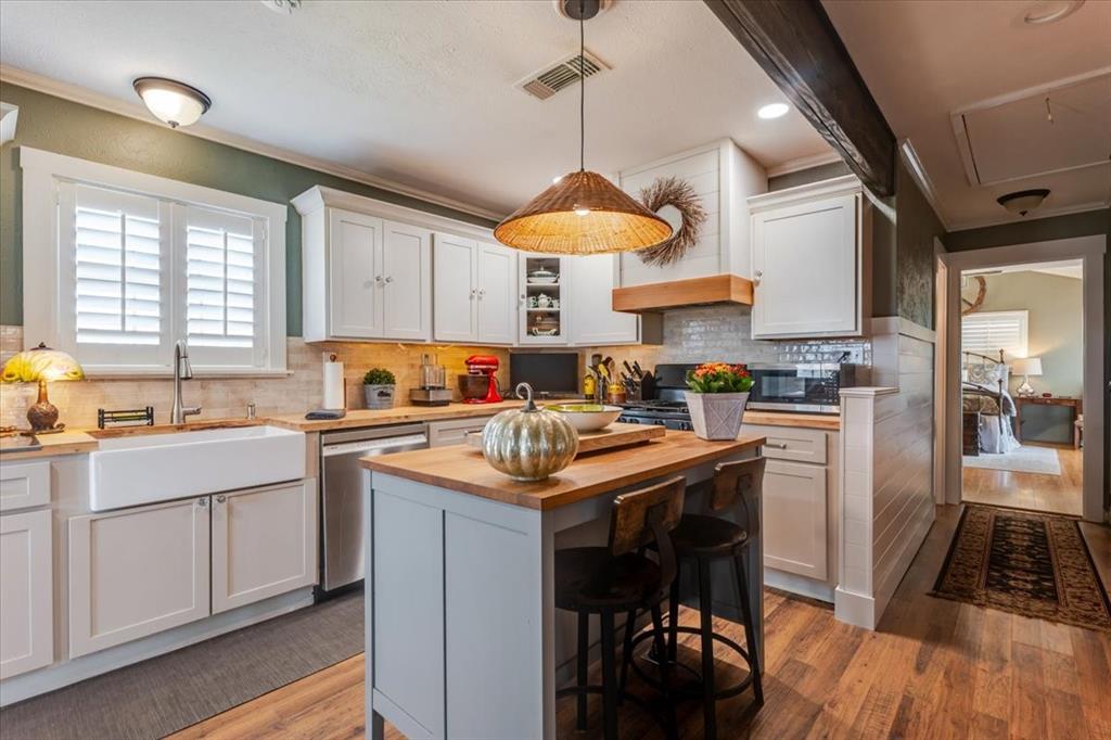 6515 Contrary Creek Road Granbury, TX 76048 - Photo 6 of 39 Gallery Image 6