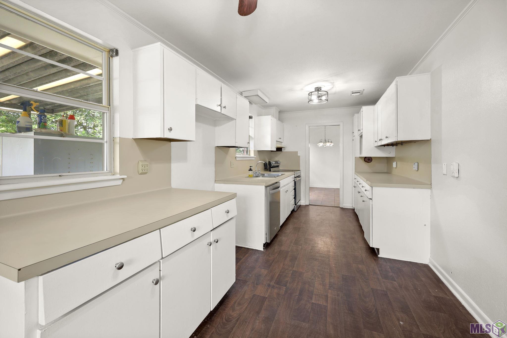 4547 East Essen Heights Court Baton Rouge, LA 70809 - Photo 3 of 18