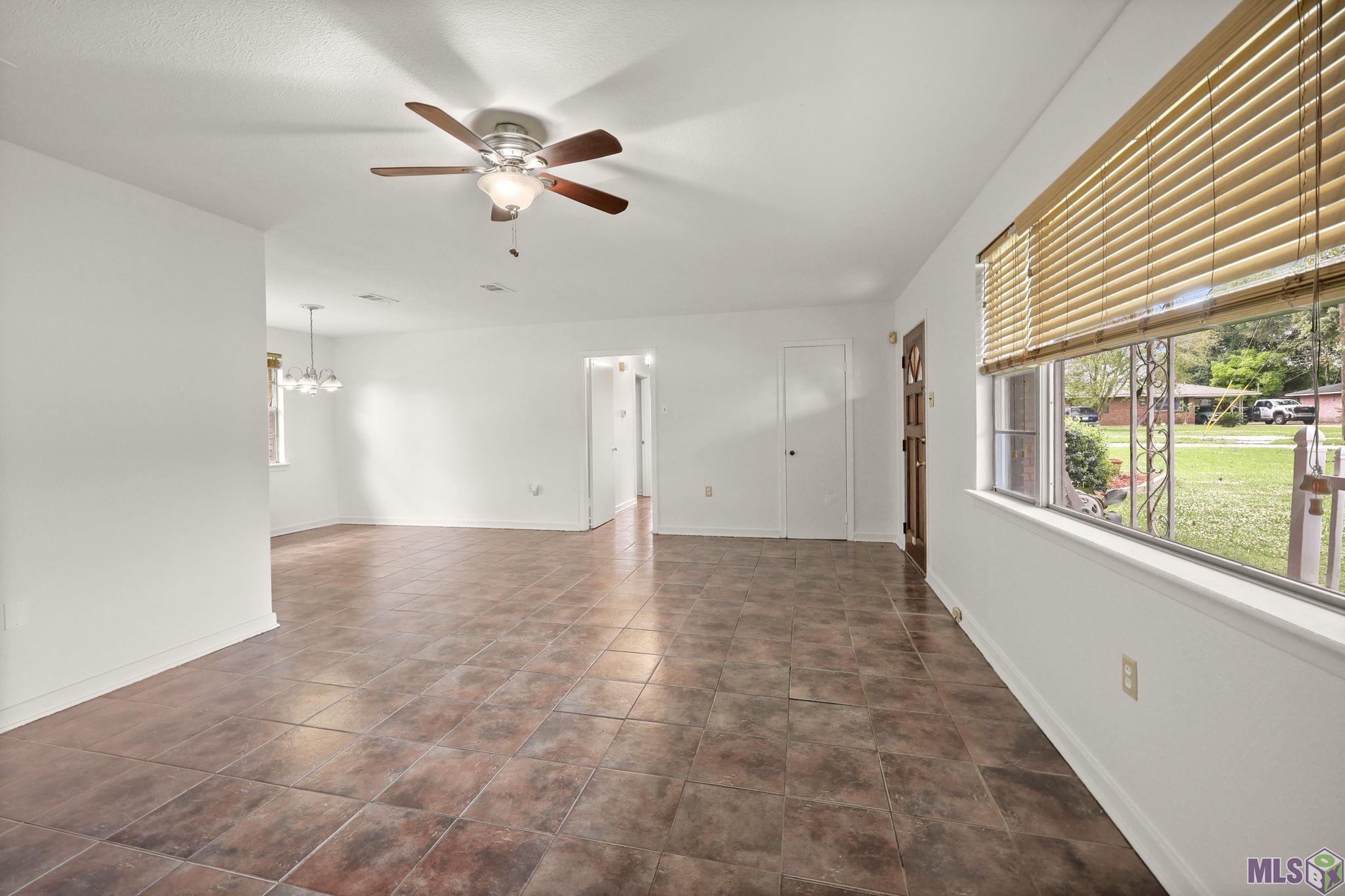 4547 East Essen Heights Court Baton Rouge, LA 70809 - Photo 7 of 18