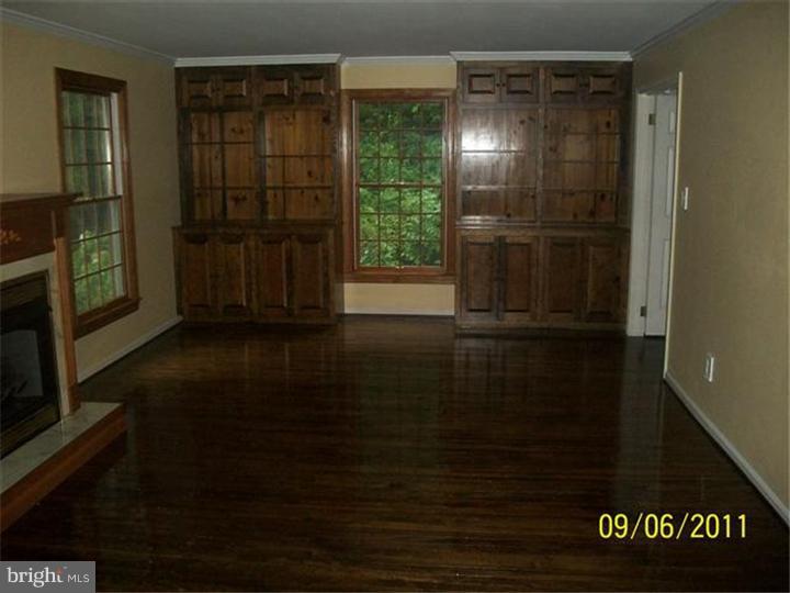 161 Crawford Road Downingtown, PA 19335 - Photo 5 of 11 Gallery Image 5