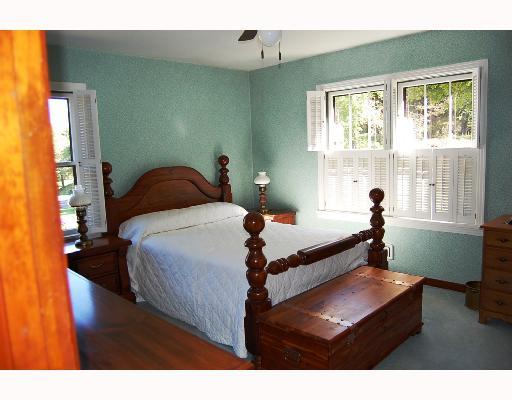 123 Hillendale Road Pittsburgh, PA 15237 - Photo 14 of 18 Master Bedroom.