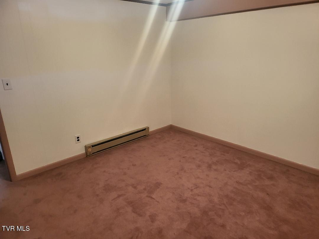 135 Unaka Subdivision Road Elizabethton, TN 37643 - Photo 8 of 21 Unaka Bedroom 3