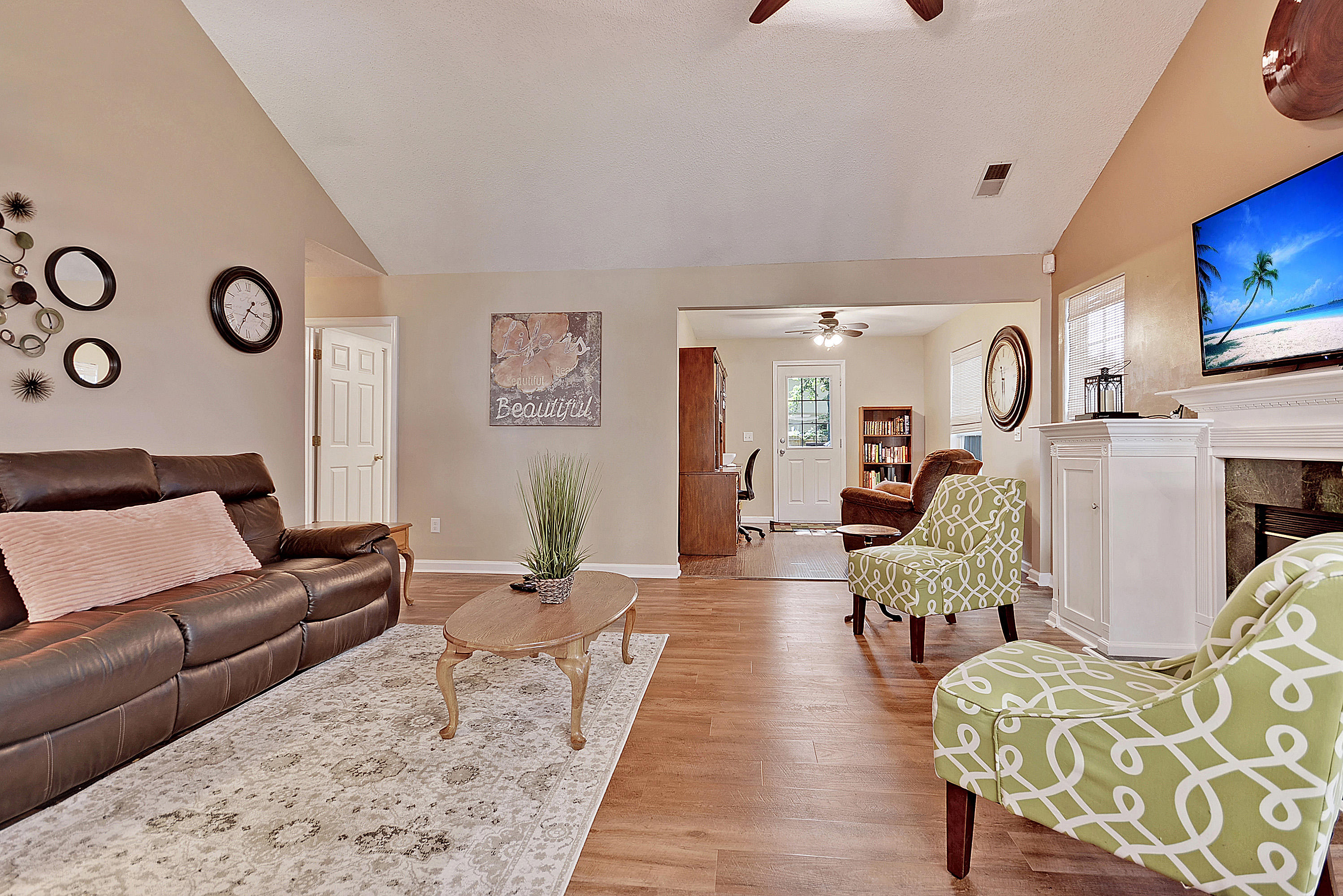 102 Landau Road Summerville, SC 29485 - Photo 7 of 33 DSC_0260_DSC_0267 copy
