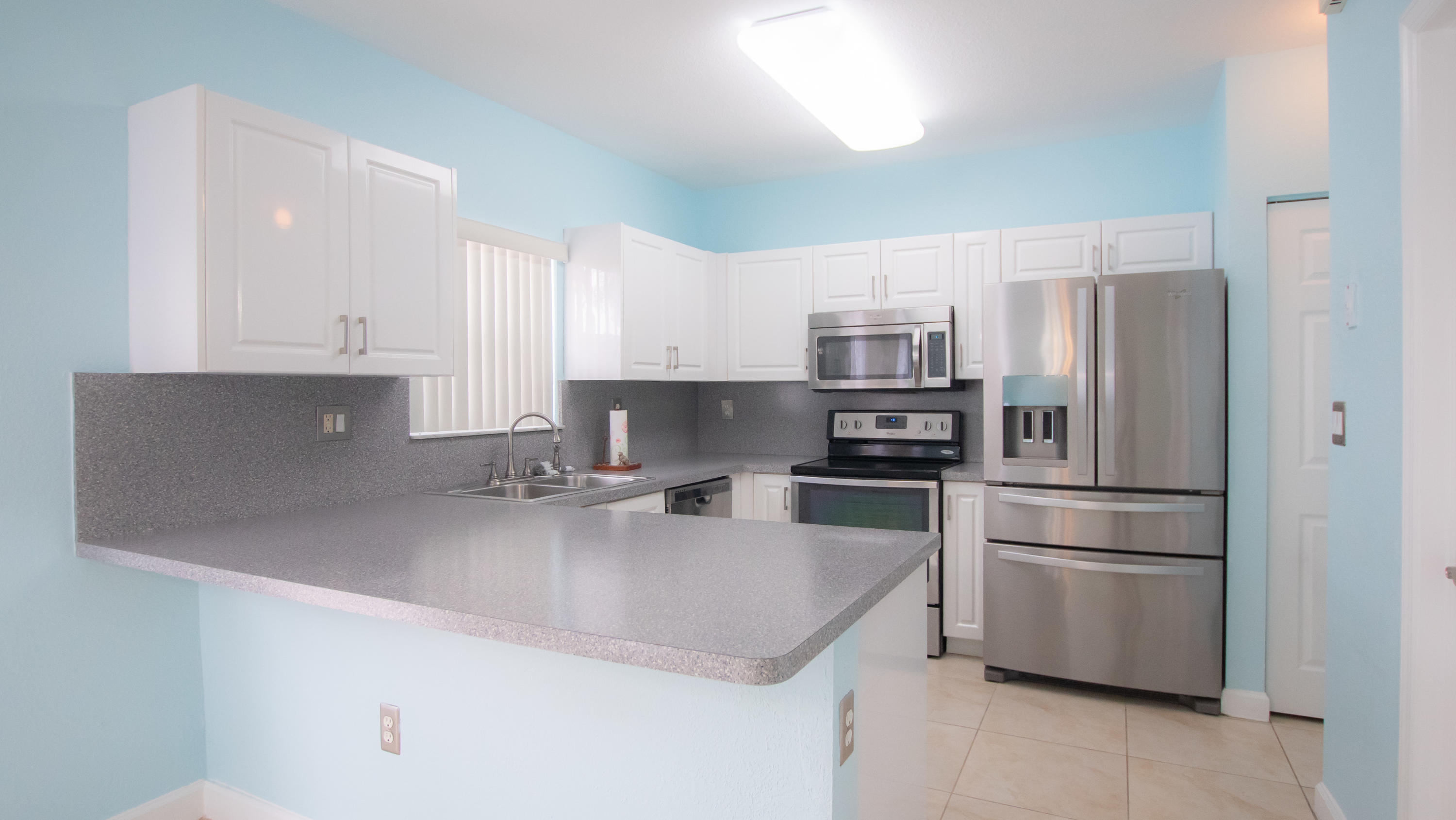 930 Southwest 147th Court Miami, FL 33194 - Photo 12 of 24 P1277002 (1)
