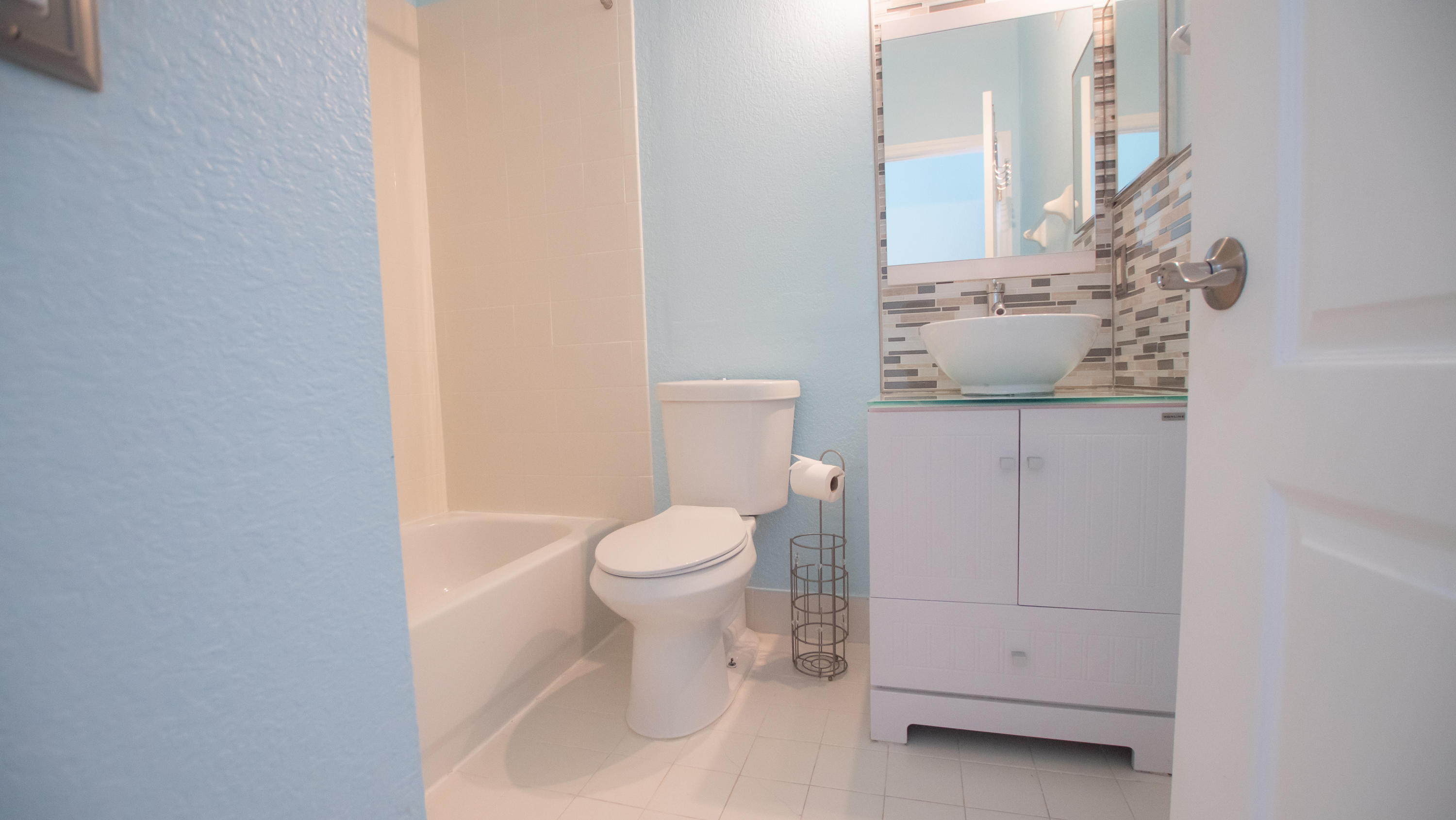 930 Southwest 147th Court Miami, FL 33194 - Photo 10 of 24 P1277024