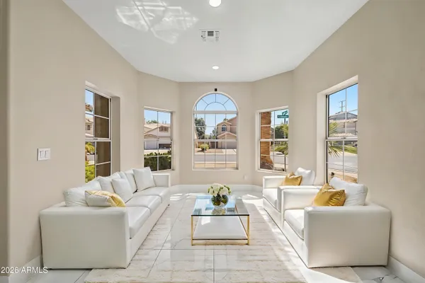 $899,000 | 1732 West Commerce Avenue, Gilbert, AZ 85233