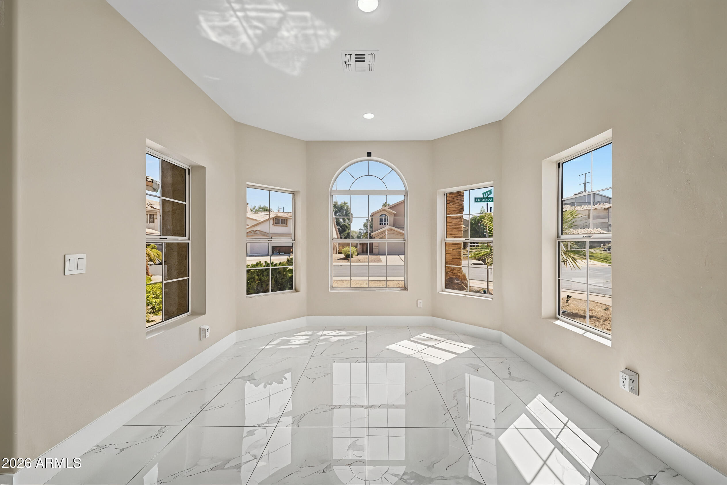 1732 West Commerce Avenue Gilbert, AZ 85233 - Photo 14 of 35 Great Room