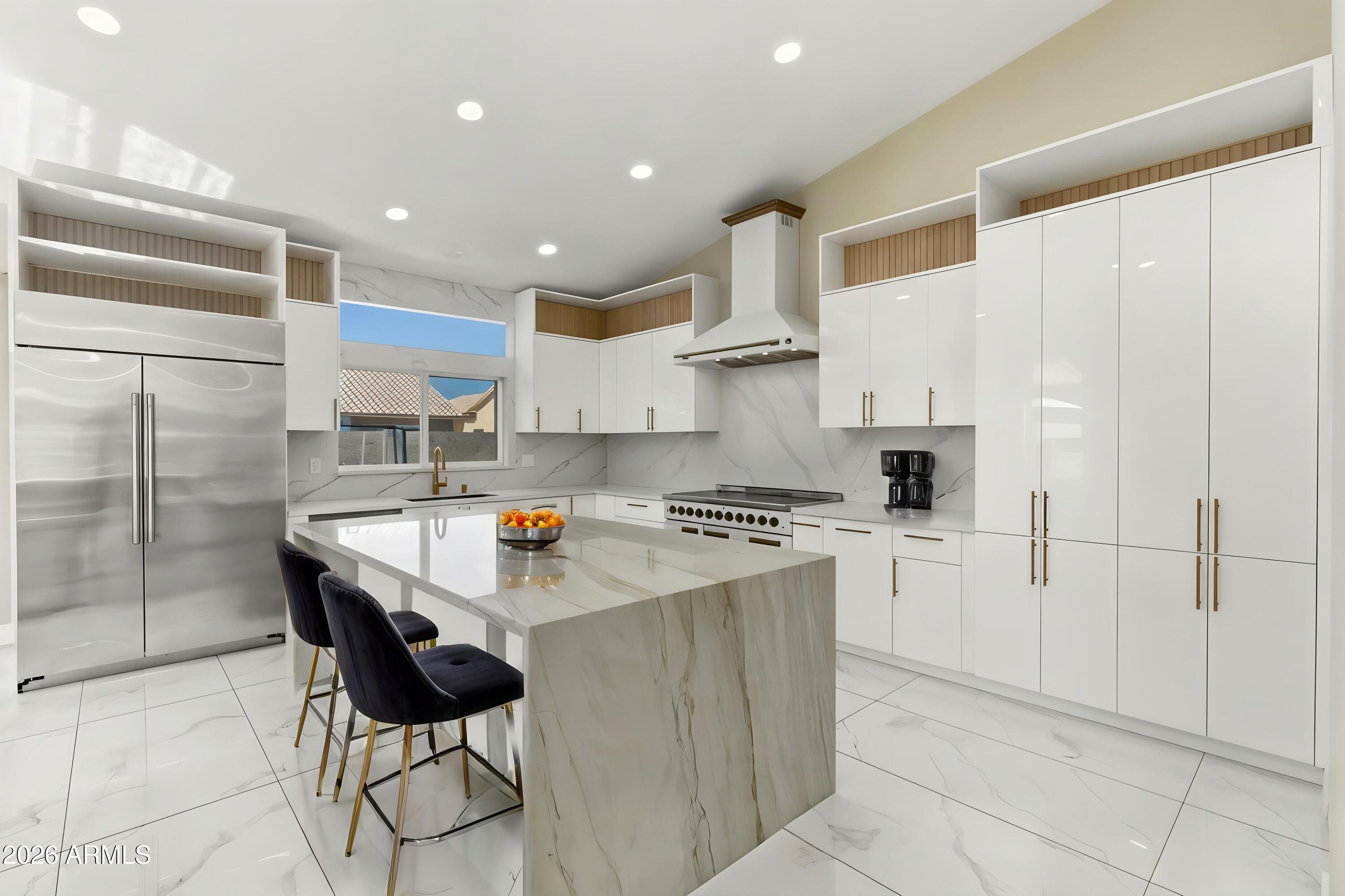 1732 West Commerce Avenue Gilbert, AZ 85233 - Photo 2 of 35 Kitchen