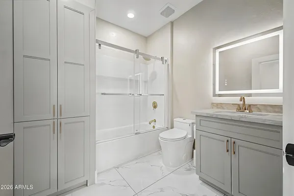 $899,000 | 1732 West Commerce Avenue, Gilbert, AZ 85233