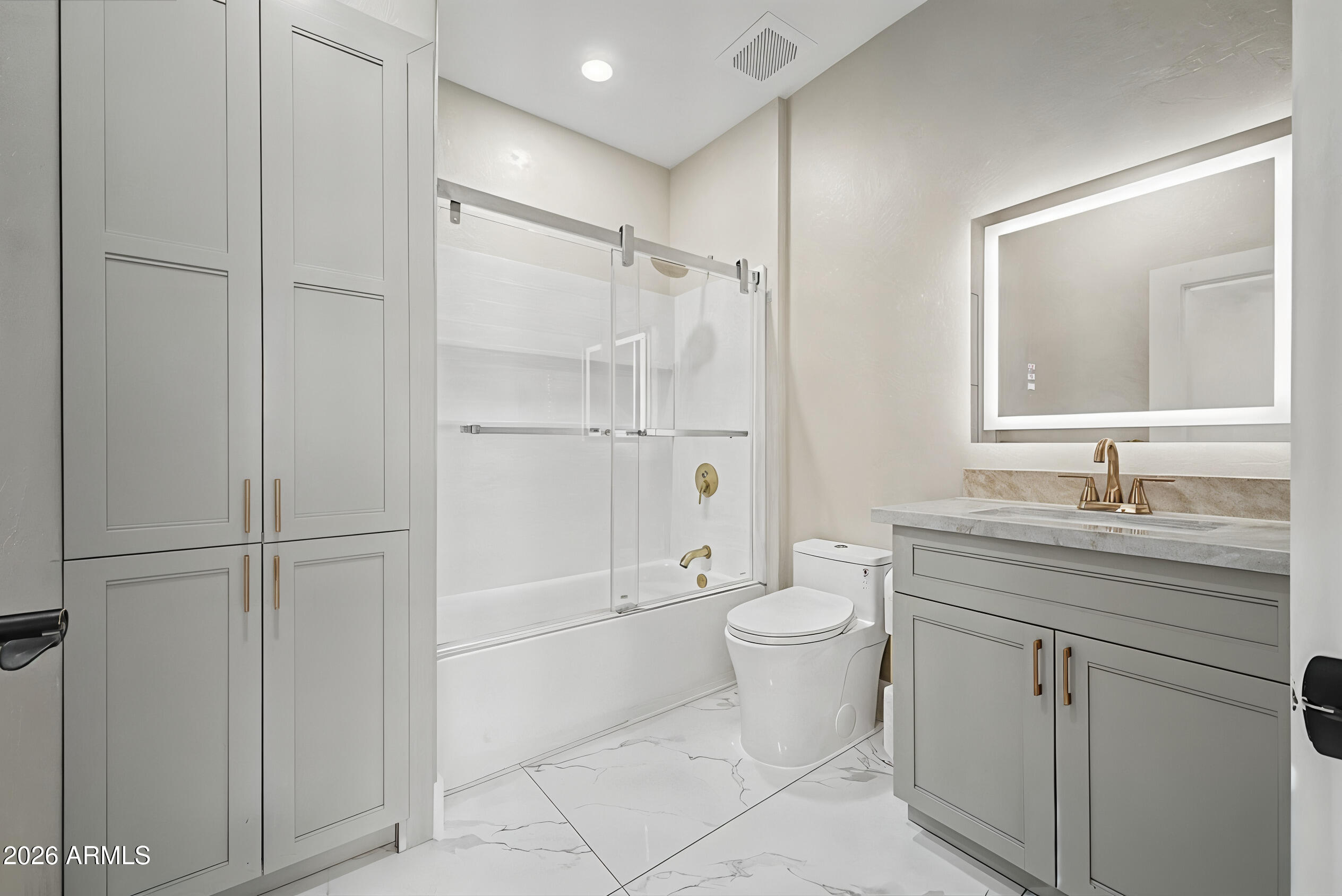 1732 West Commerce Avenue Gilbert, AZ 85233 - Photo 21 of 35 Bathroom #2