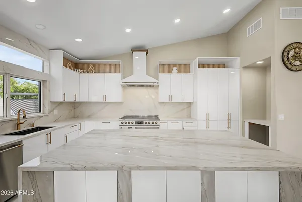 $899,000 | 1732 West Commerce Avenue, Gilbert, AZ 85233