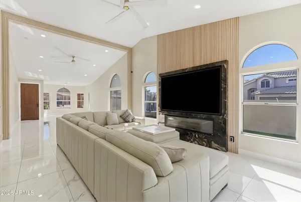 $899,000 | 1732 West Commerce Avenue, Gilbert, AZ 85233