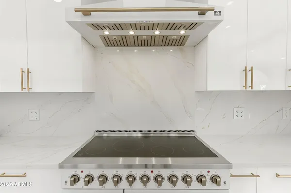 $899,000 | 1732 West Commerce Avenue, Gilbert, AZ 85233