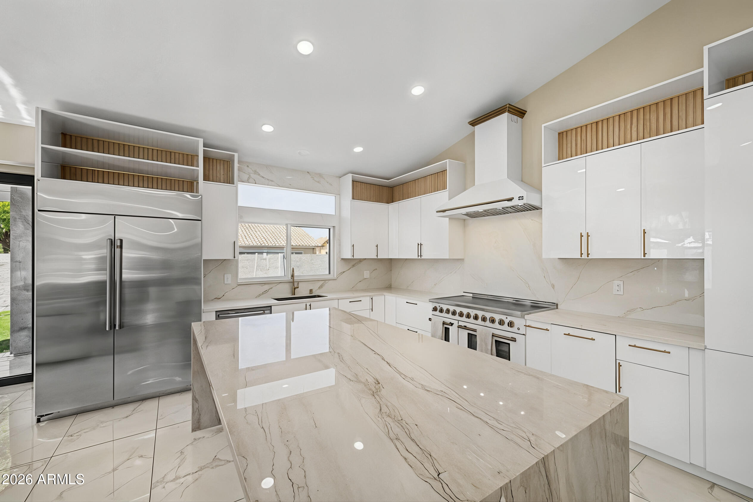 1732 West Commerce Avenue Gilbert, AZ 85233 - Photo 8 of 35 Kitchen