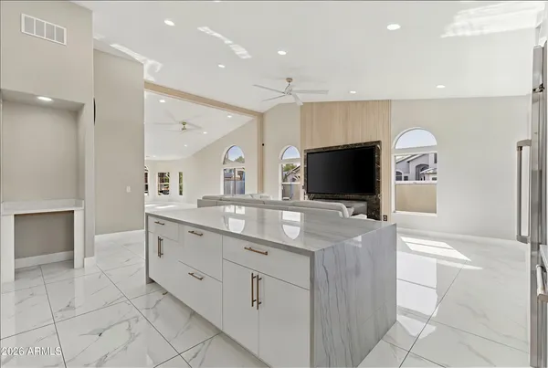 $899,000 | 1732 West Commerce Avenue, Gilbert, AZ 85233