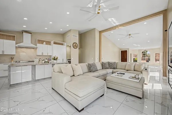 $899,000 | 1732 West Commerce Avenue, Gilbert, AZ 85233