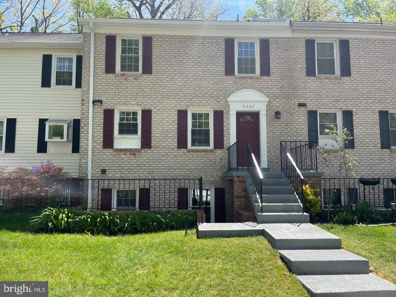 8807 Cameo Square Springfield, VA 22152 - Photo 1 of 29 Gallery Image 1