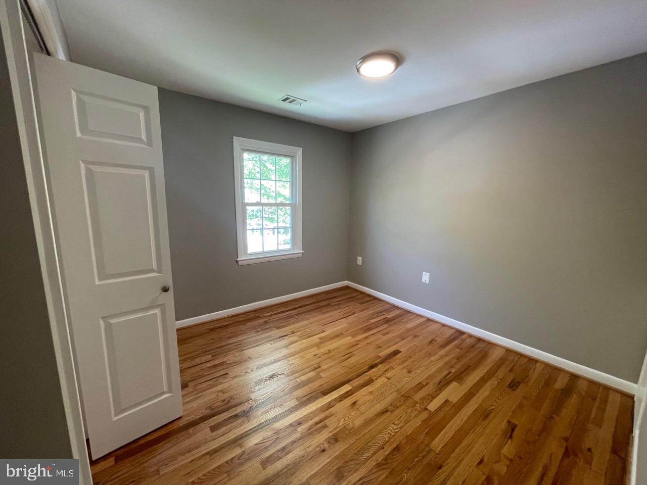 8807 Cameo Square Springfield, VA 22152 - Photo 14 of 29 Gallery Image 14