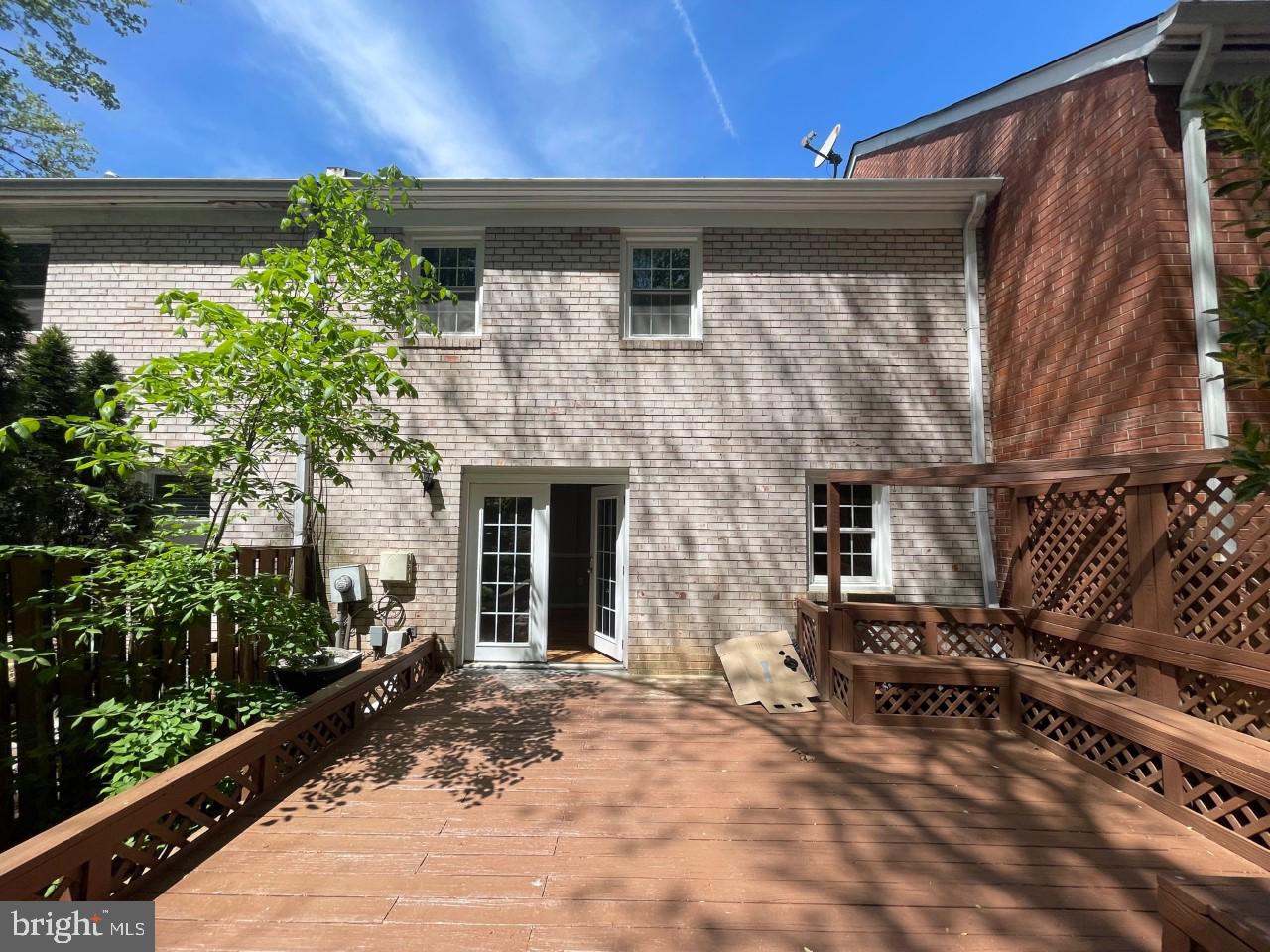 8807 Cameo Square Springfield, VA 22152 - Photo 28 of 29 Gallery Image 28