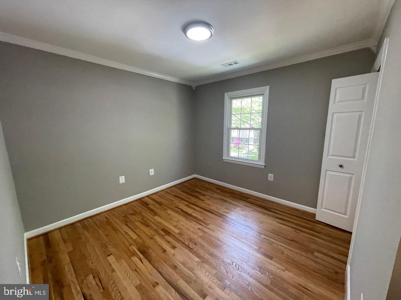 8807 Cameo Square Springfield, VA 22152 - Photo 9 of 29 Gallery Image 9