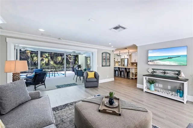 $18,000 | 723 Willowhead Drive, Naples, FL 34103