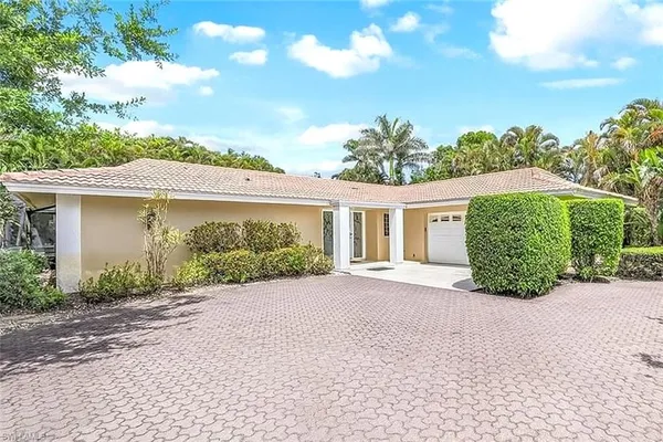 $18,000 | 723 Willowhead Drive, Naples, FL 34103