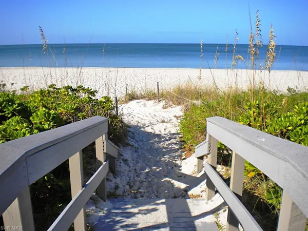 $18,000 | 723 Willowhead Drive, Naples, FL 34103