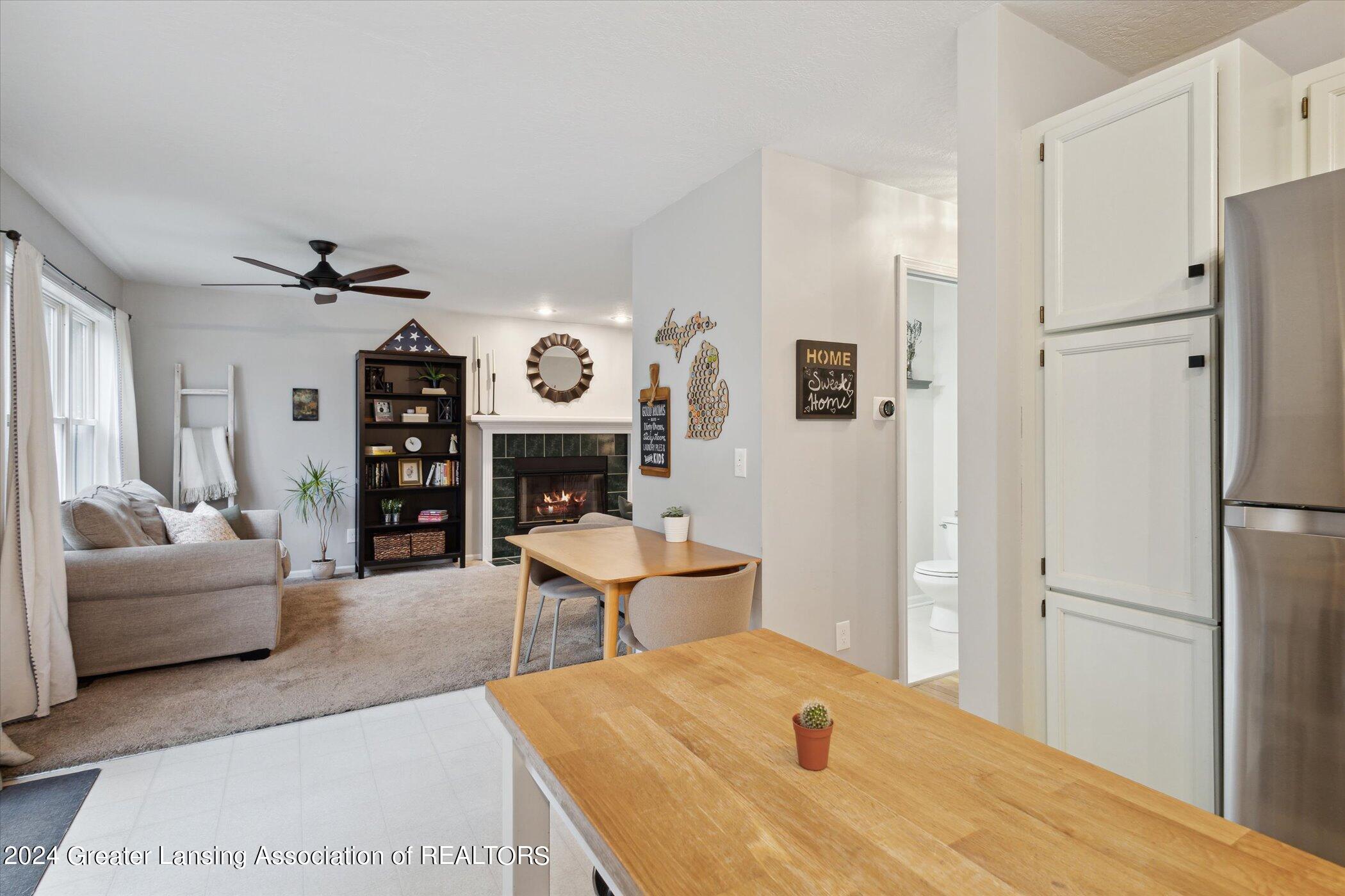 3903 Keller Road Holt, MI 48842 - Photo 15 of 40 15-3903-Keller-Rd-Holt-MI-48842-WindowSt