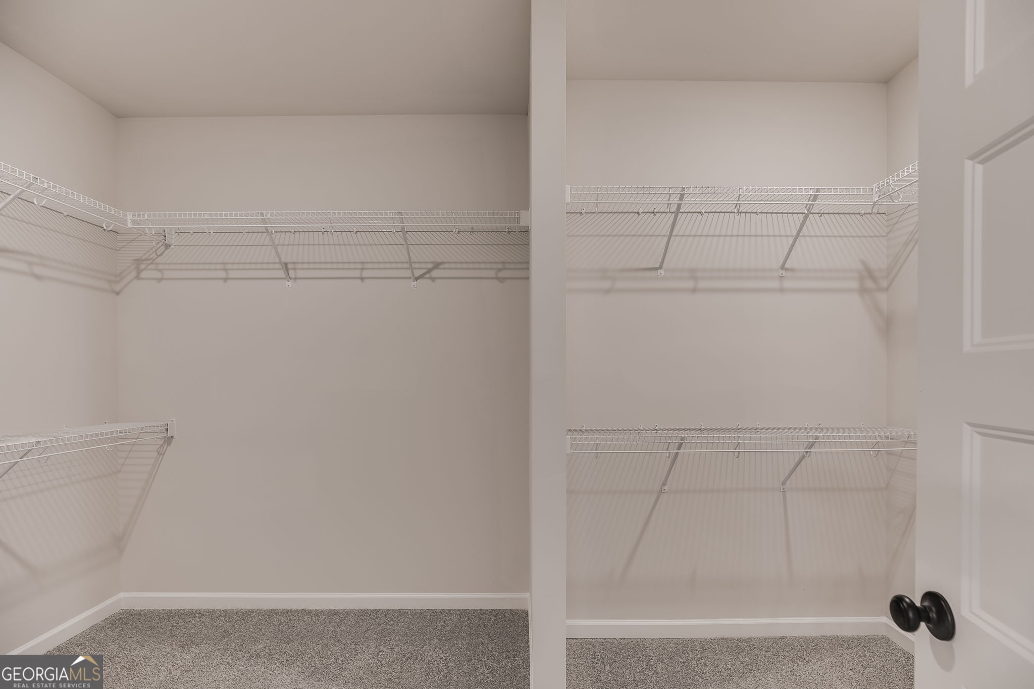 3356 Veal Road Roopville, GA 30170 - Photo 25 of 45 a bathroom with a bathtub