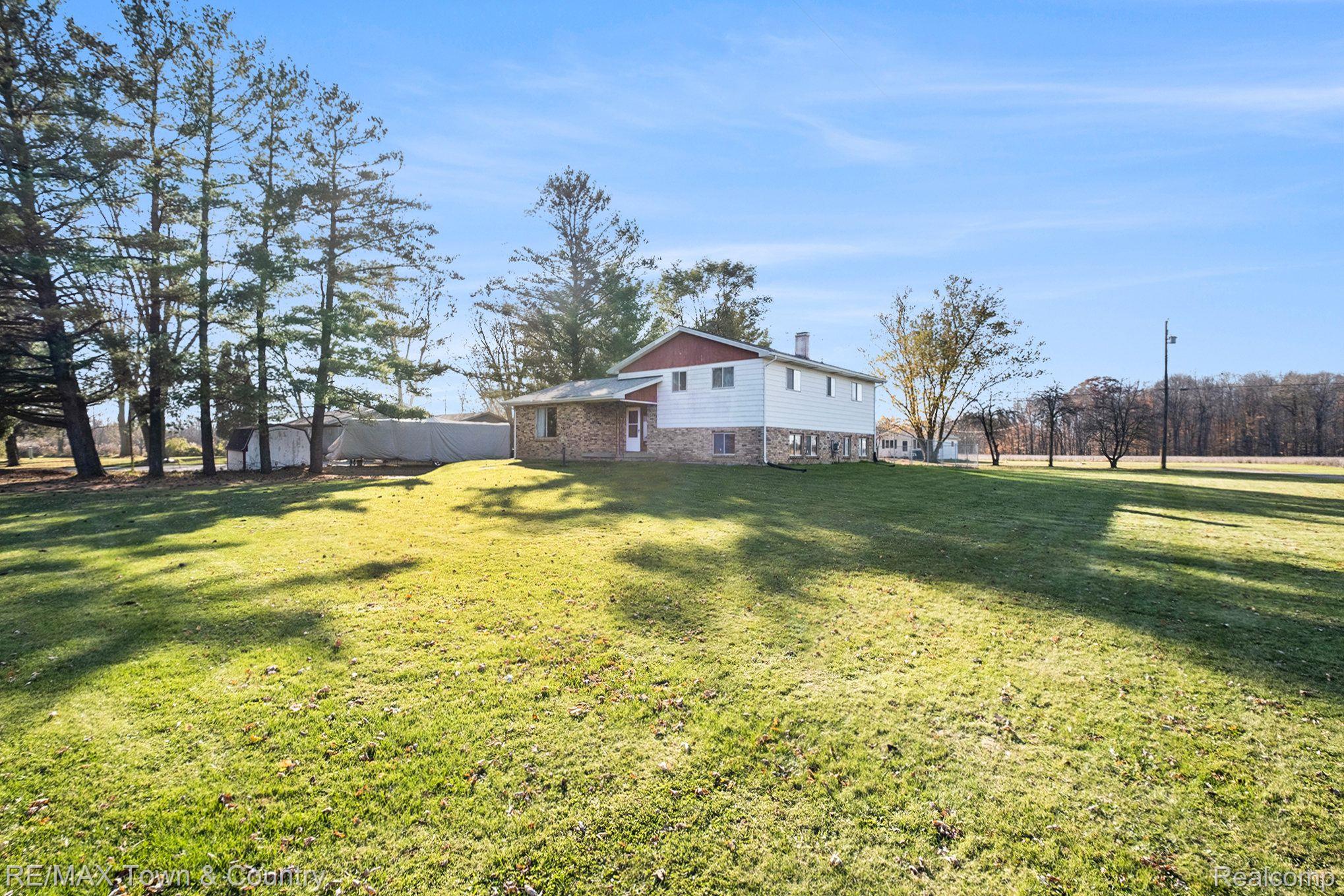 1285 North Van Vleet Road Flushing, MI 48433 - Photo 32 of 34 Gallery Image 32