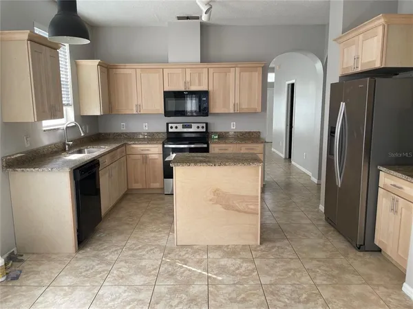 $2,600 | 13501 Briarwood Court, Orlando, FL 32837