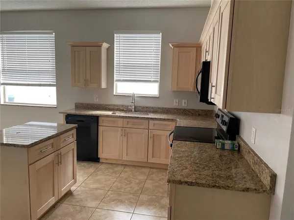 $2,600 | 13501 Briarwood Court, Orlando, FL 32837