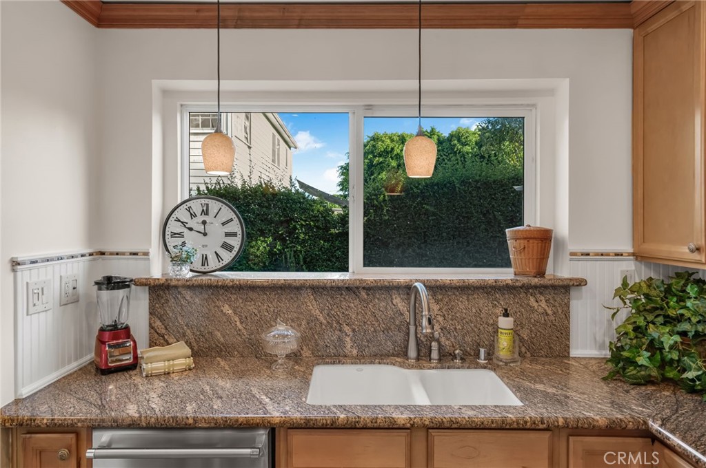 730 East Roosevelt Road Long Beach, CA 90807 - Photo 31 of 80