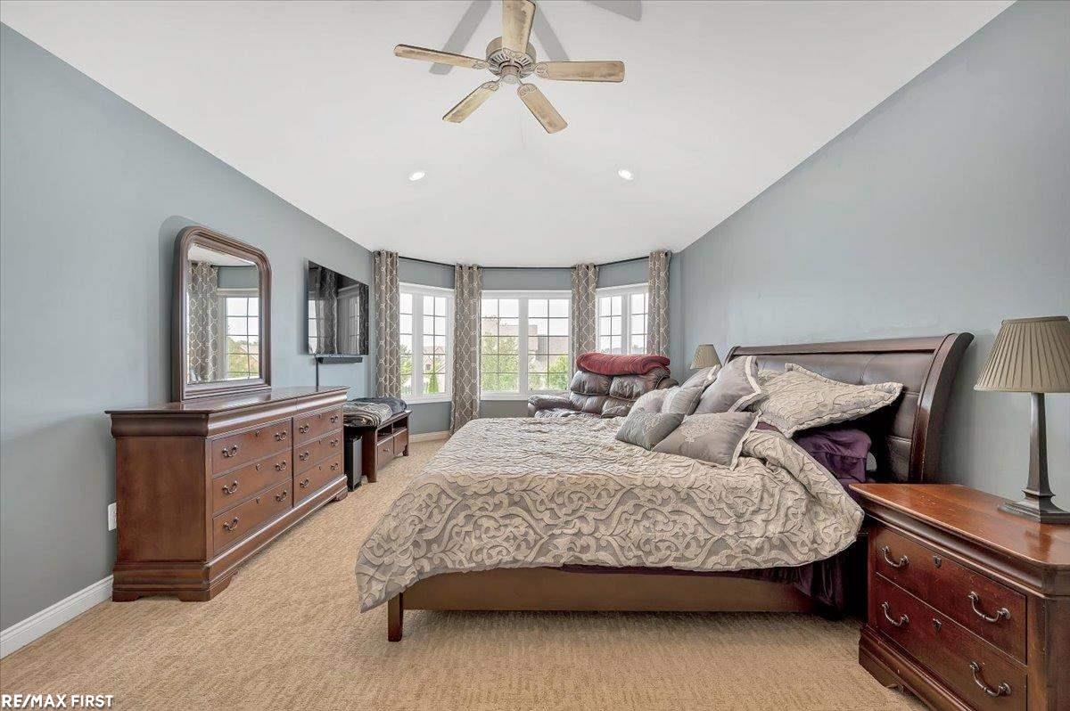50782 Nesting Ridge Drive Macomb, MI 48044 - Photo 31 of 40 50061826-30.JPG