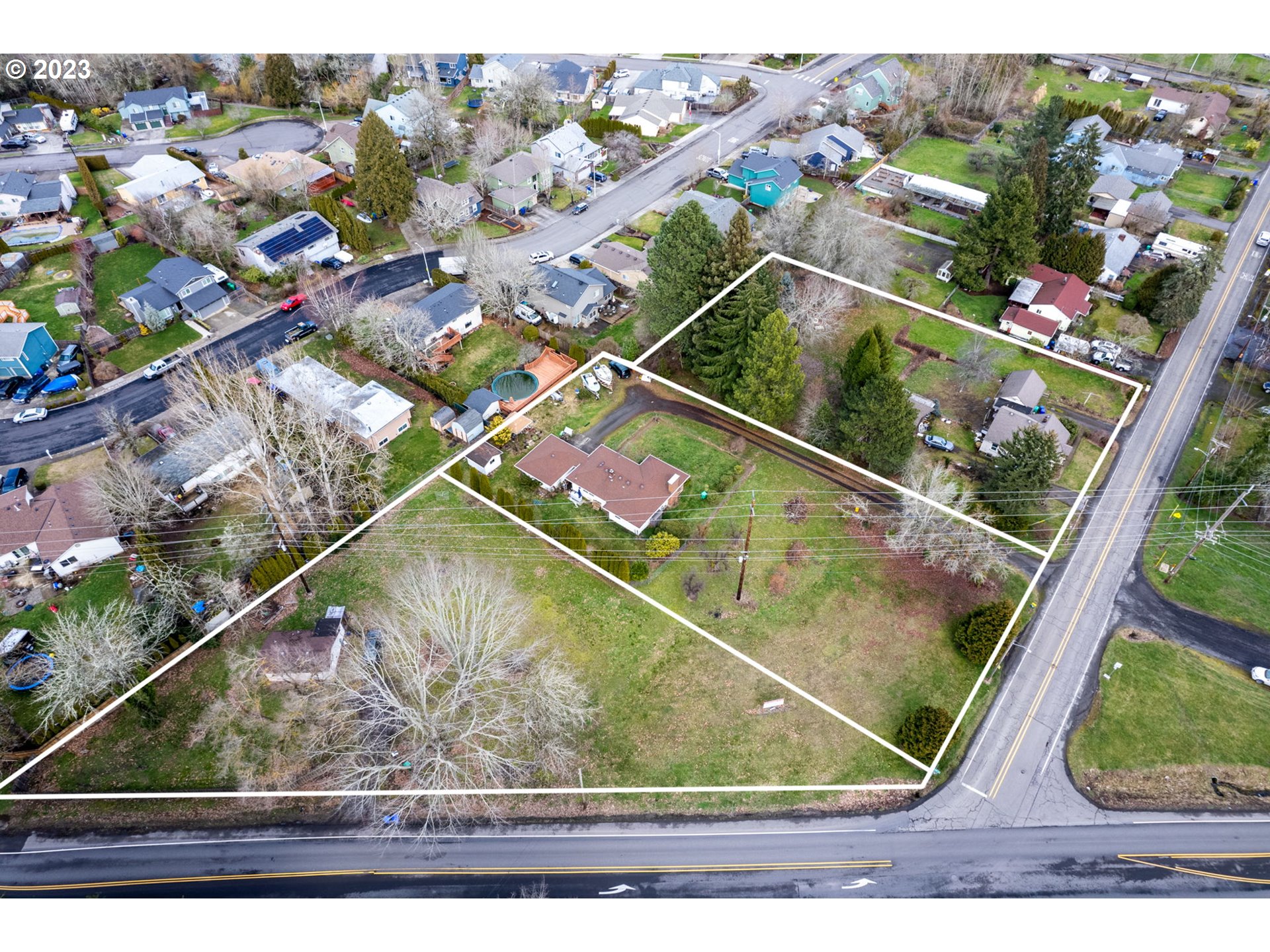 4401 Southeast Chase Road Gresham, OR 97080 - Photo 5 of 40 Gallery Image 5