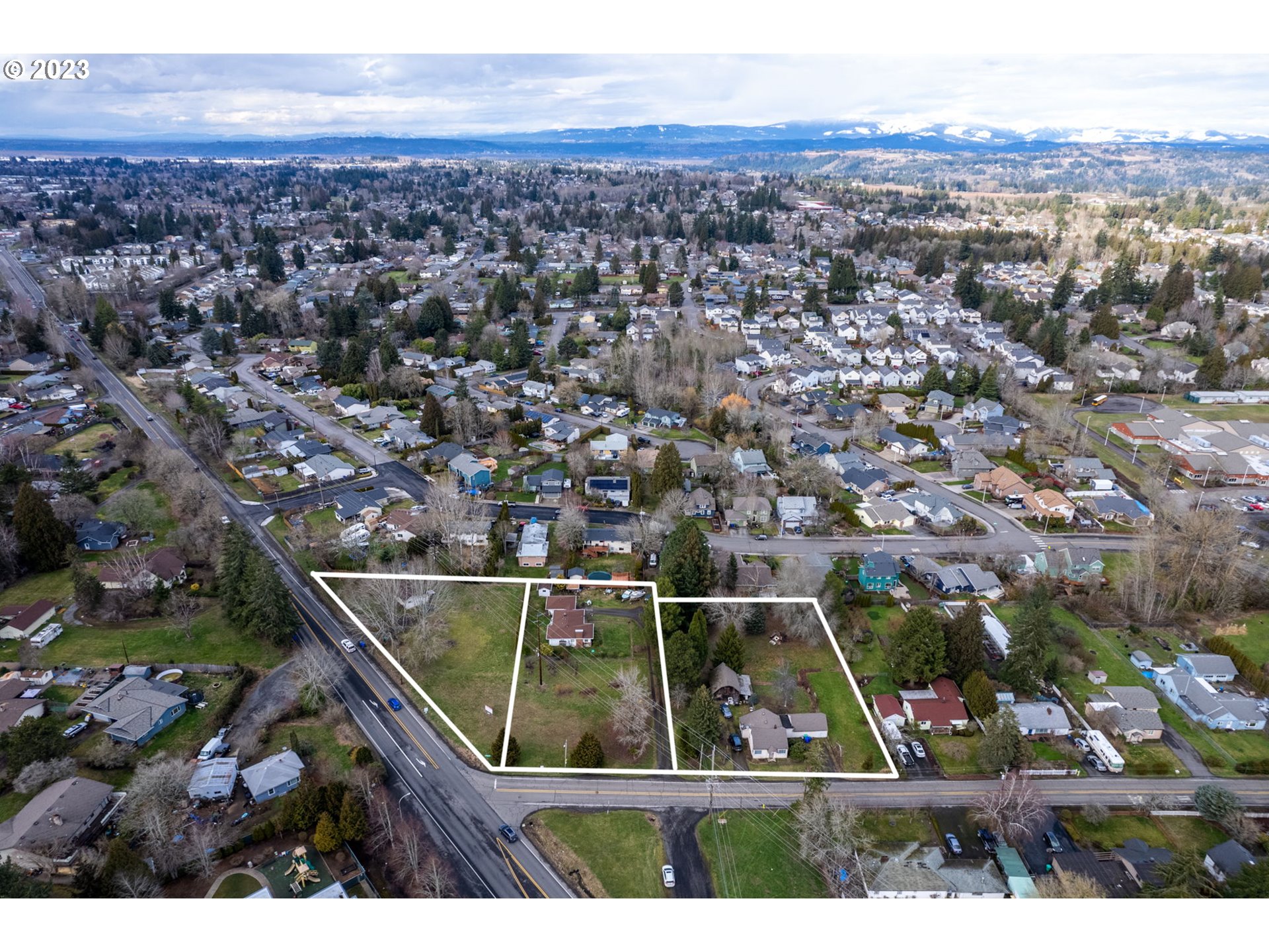 4401 Southeast Chase Road Gresham, OR 97080 - Photo 6 of 40 Gallery Image 6