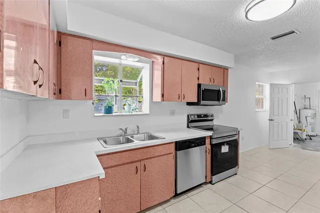 $290,000 | 1903 24th Street, Sarasota, FL 34234