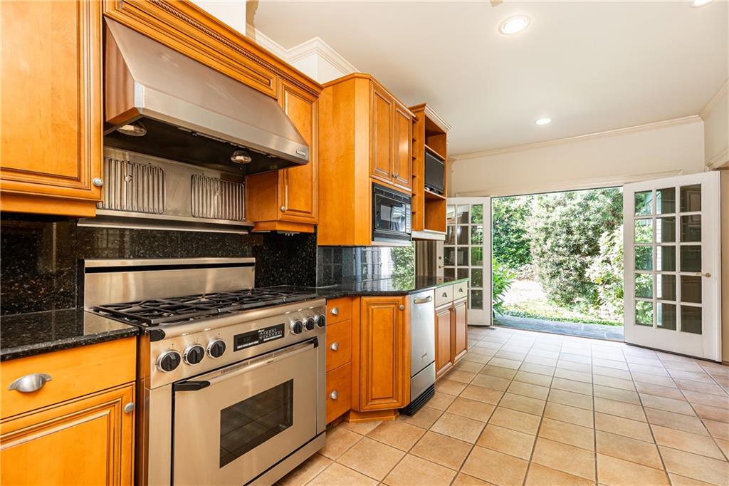 3384 Rilman Road Northwest Atlanta, GA 30327 - Photo 22 of 68