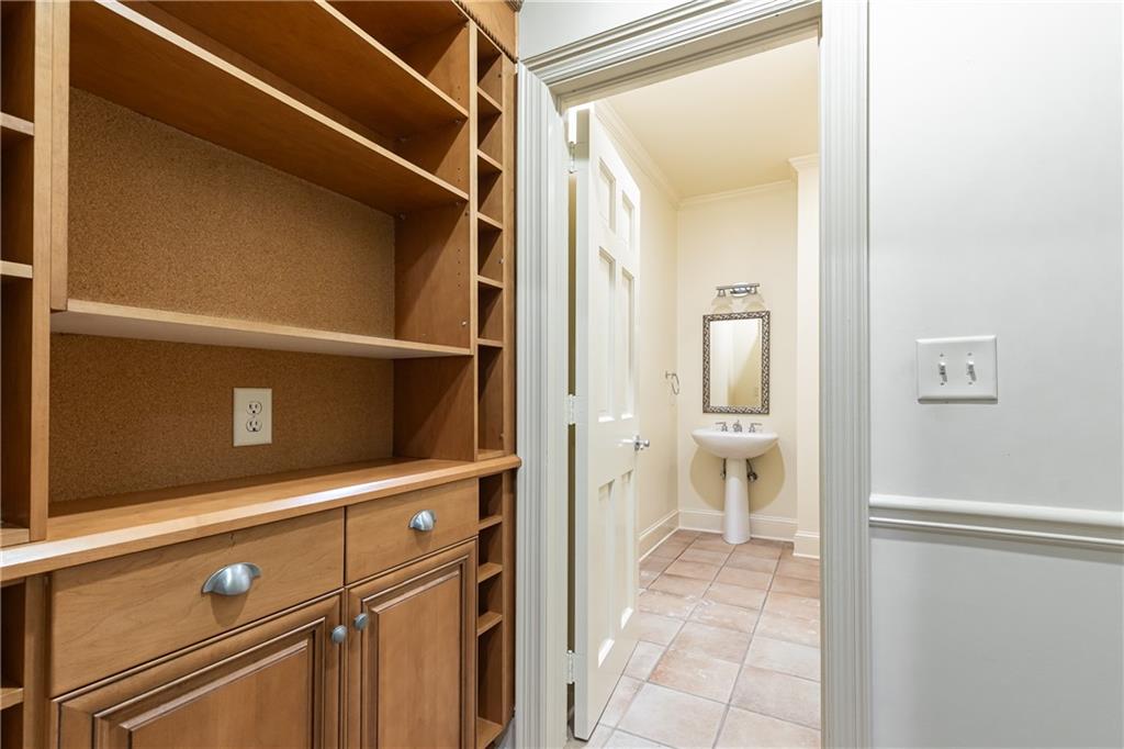 3384 Rilman Road Northwest Atlanta, GA 30327 - Photo 27 of 68