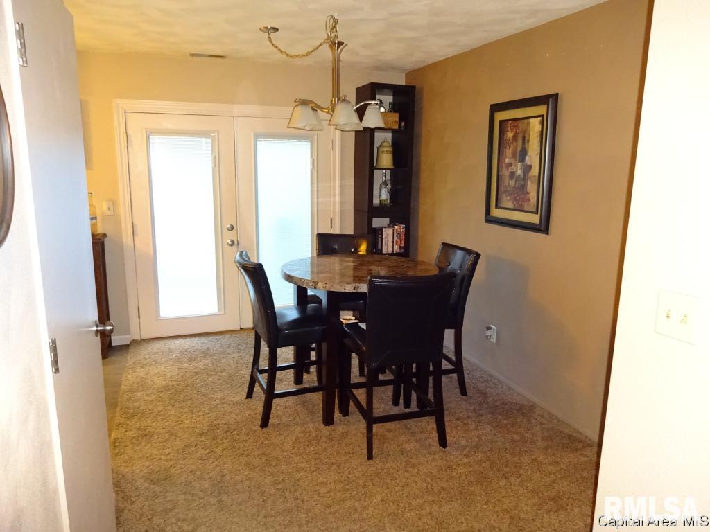14 Brookside Place Springfield, IL 62704 - Photo 5 of 18 Gallery Image 5
