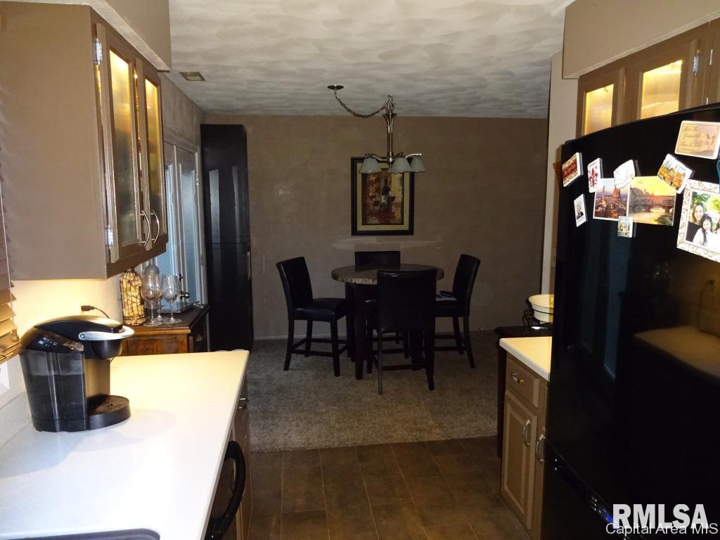14 Brookside Place Springfield, IL 62704 - Photo 6 of 18 Gallery Image 6