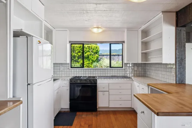 $1,450,000 | 71 Cresente Avenue, Bolinas, CA 94924