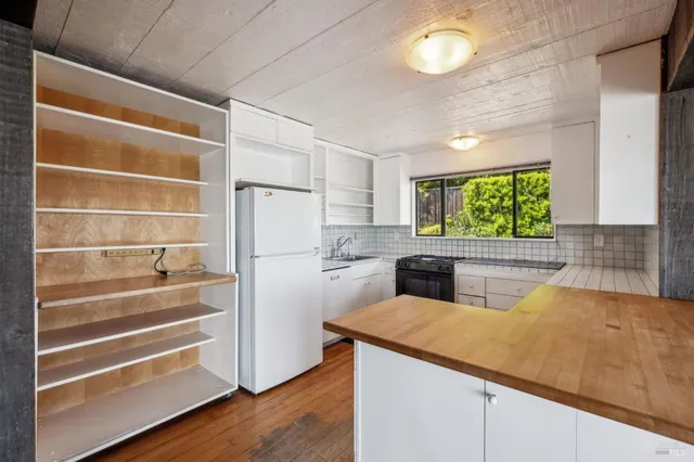 $1,450,000 | 71 Cresente Avenue, Bolinas, CA 94924